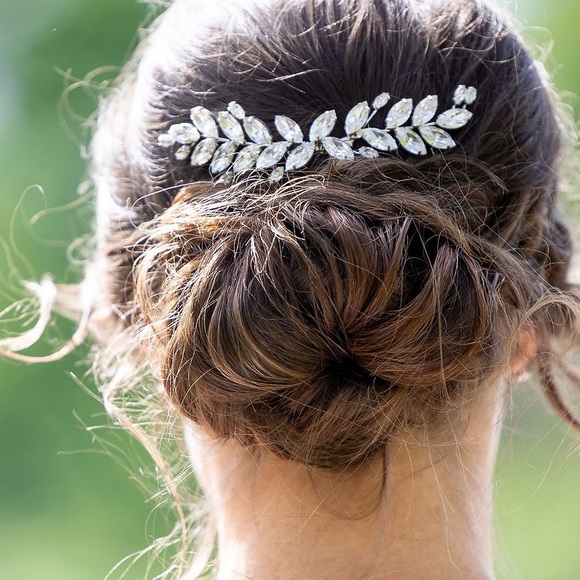 Dareth Colburn Crystal Leaf Comb Hair Accessory - Picture 2 of 4